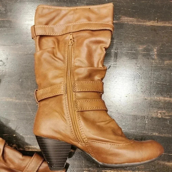 Call it  Spring Boots - Picture 3 of 5